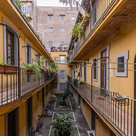 Domus Piazza Farnese *